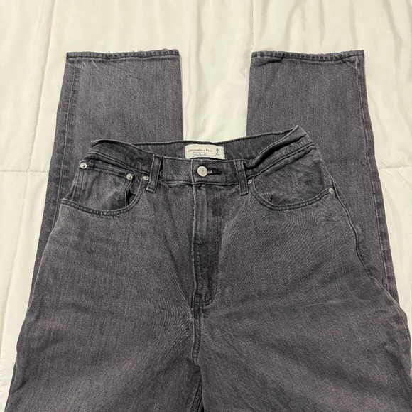 Ambercrobie Jeans - Picture 2 of 3